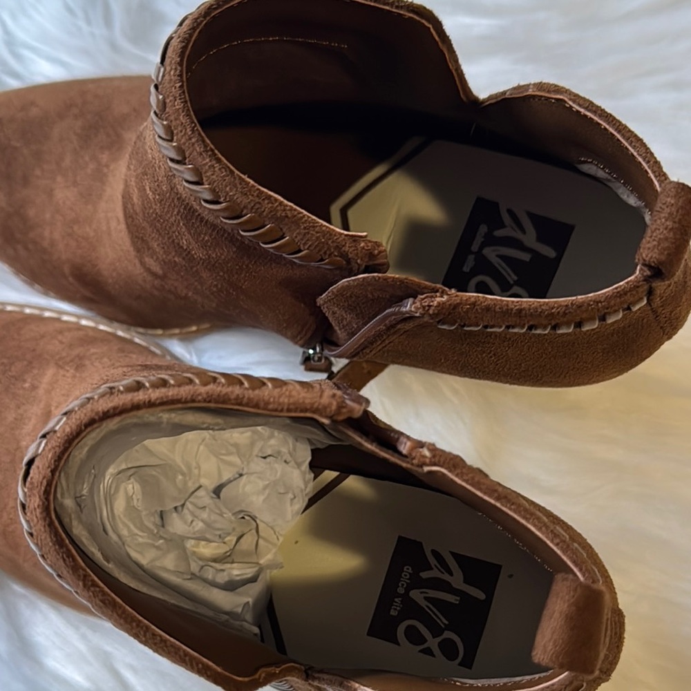 *sold*DV by Dolce Vita Brown Ankle Booties with Side Zipper - Picture 6 of 7